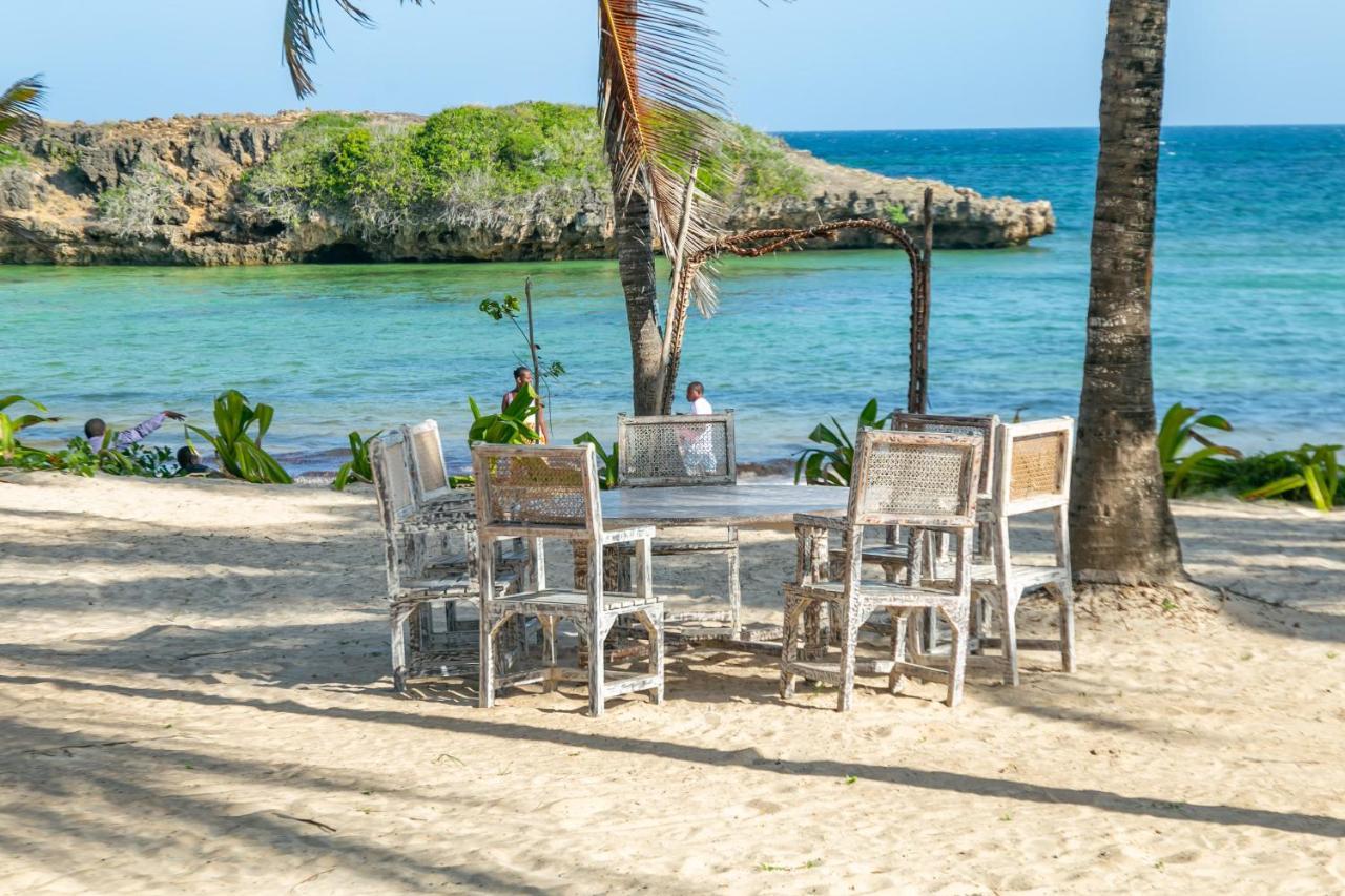 Sun Palm Beach Resort Watamu Eksteriør billede