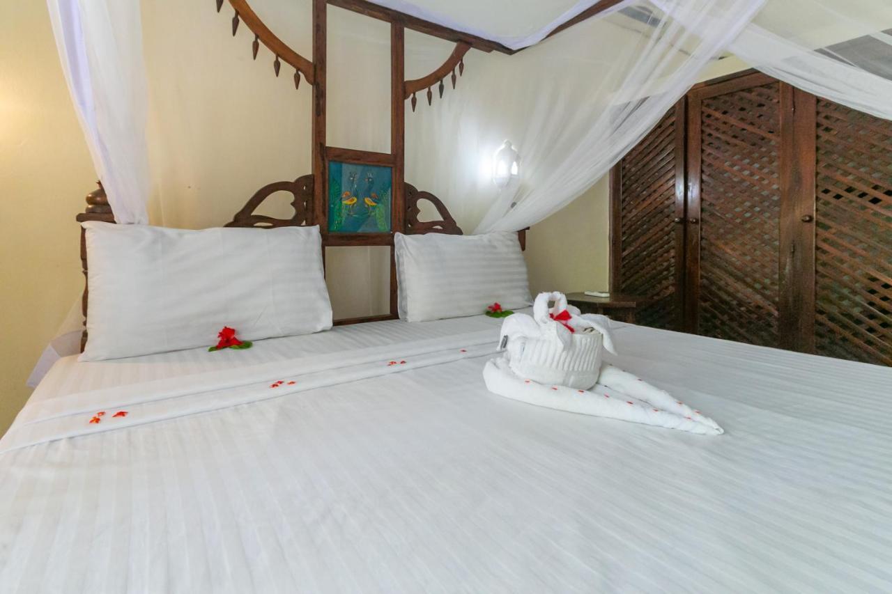 Sun Palm Beach Resort Watamu Eksteriør billede